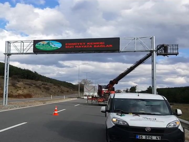 Trafik Bilgilendirme, EDS ve Akıllı Kavşak LED Ekranları